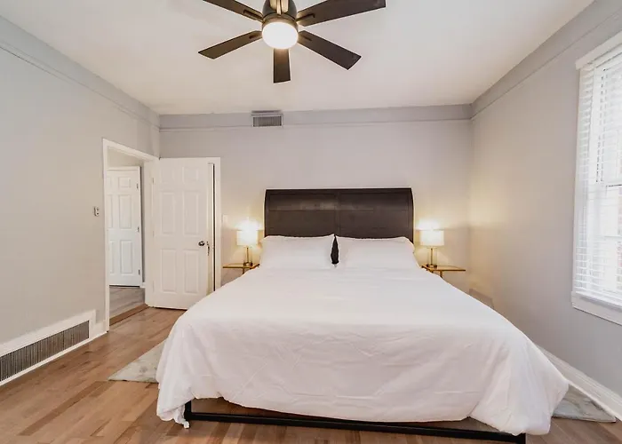 Comfortable King Suite Zen Space